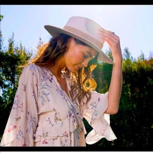 The Lynn Hat by Teressa Foglia